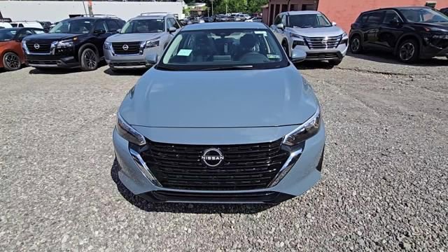 New 2025 Nissan Sentra SV image 7