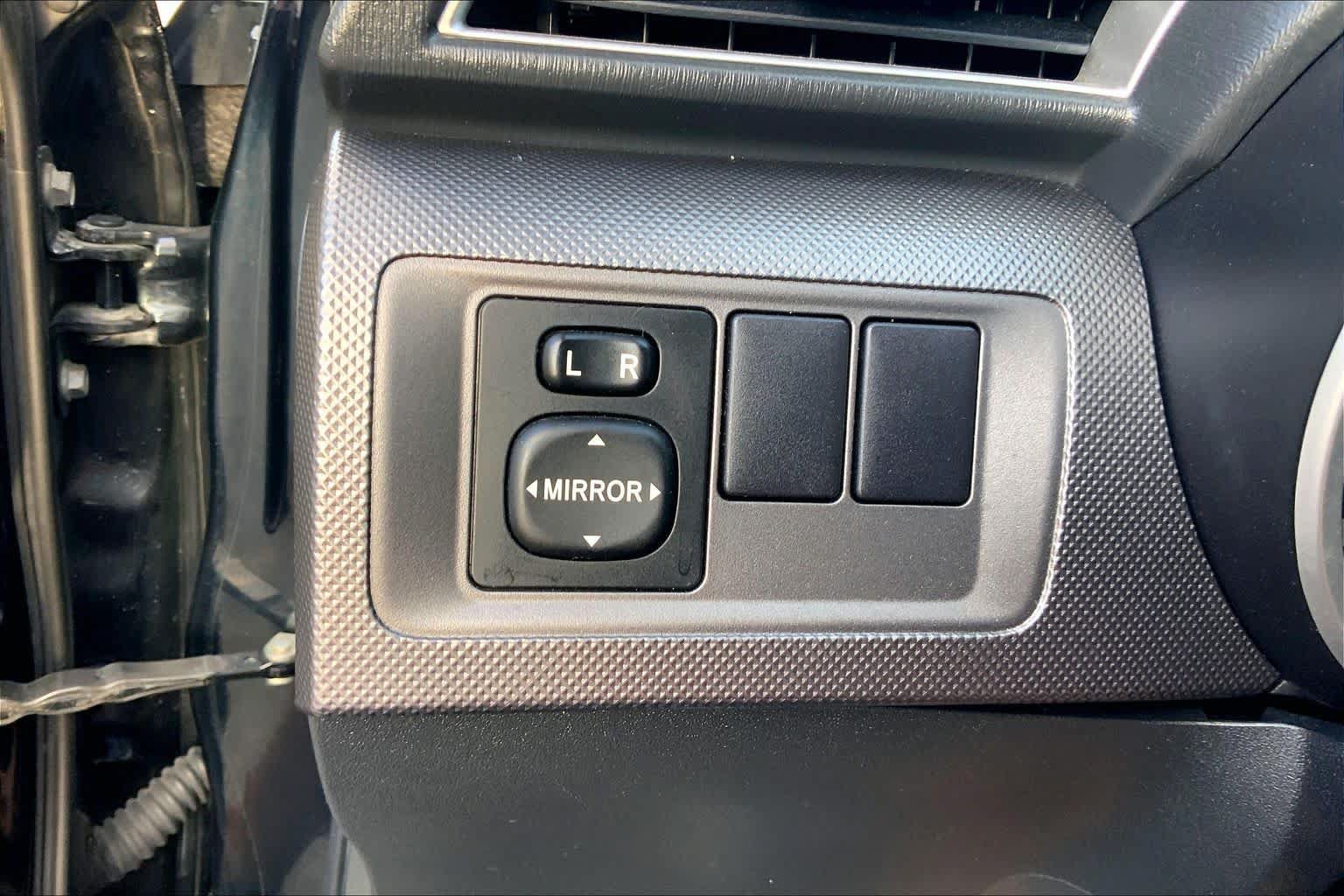 Used 2015 Scion tC FWD image 31