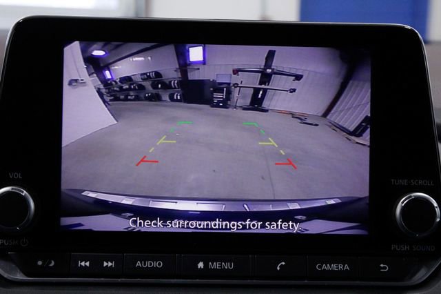 Used 2023 Nissan Rogue SV image 32