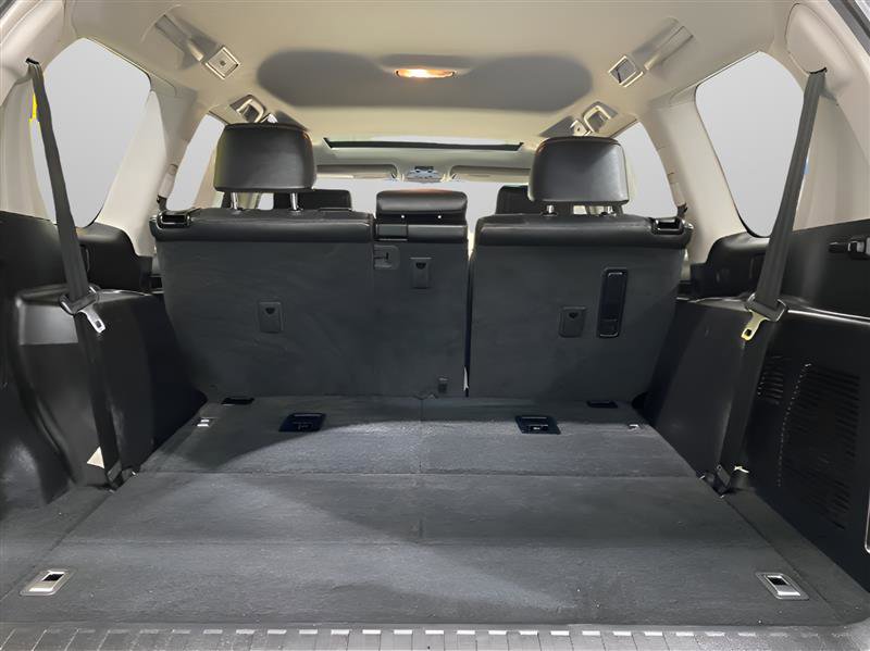 Used 2018 Lexus GX 460 Premium w/ Premium Package image 32