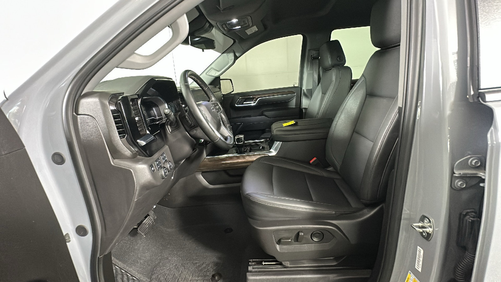 Used 2024 Chevrolet Silverado 1500 RST w/ RST All Star Premium Package AWD/4WD image 14
