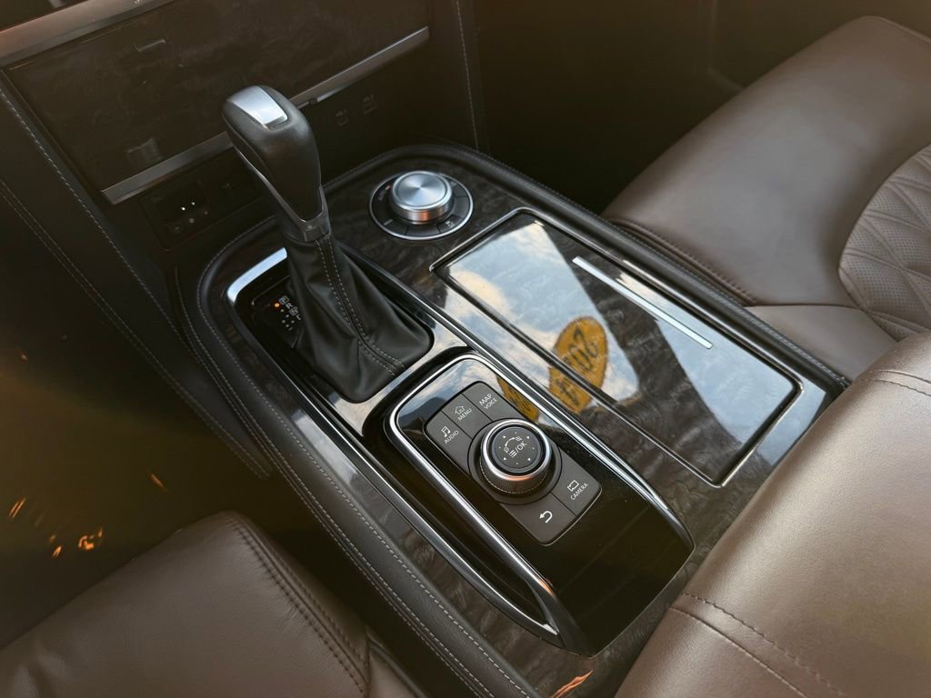 Used 2024 Nissan Armada Platinum w/ Captain's Chairs Package image 41