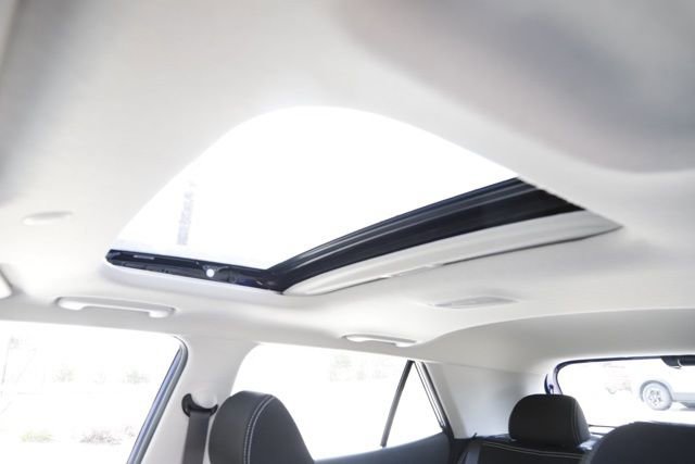 Certified 2026 Hyundai Venue SEL FWD image 12