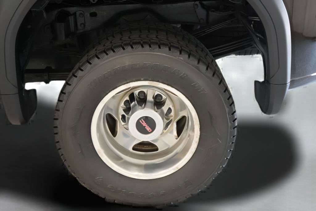 Used 2023 GMC Sierra 3500 Denali w/ Denali Ultimate Package AWD/4WD image 36