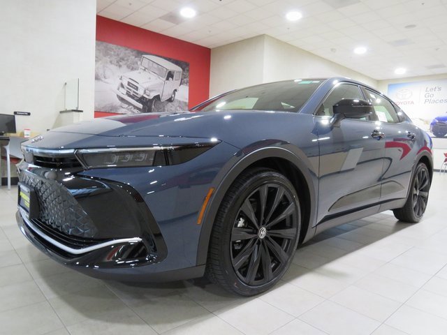 New 2026 Toyota Crown Nightshade image 3