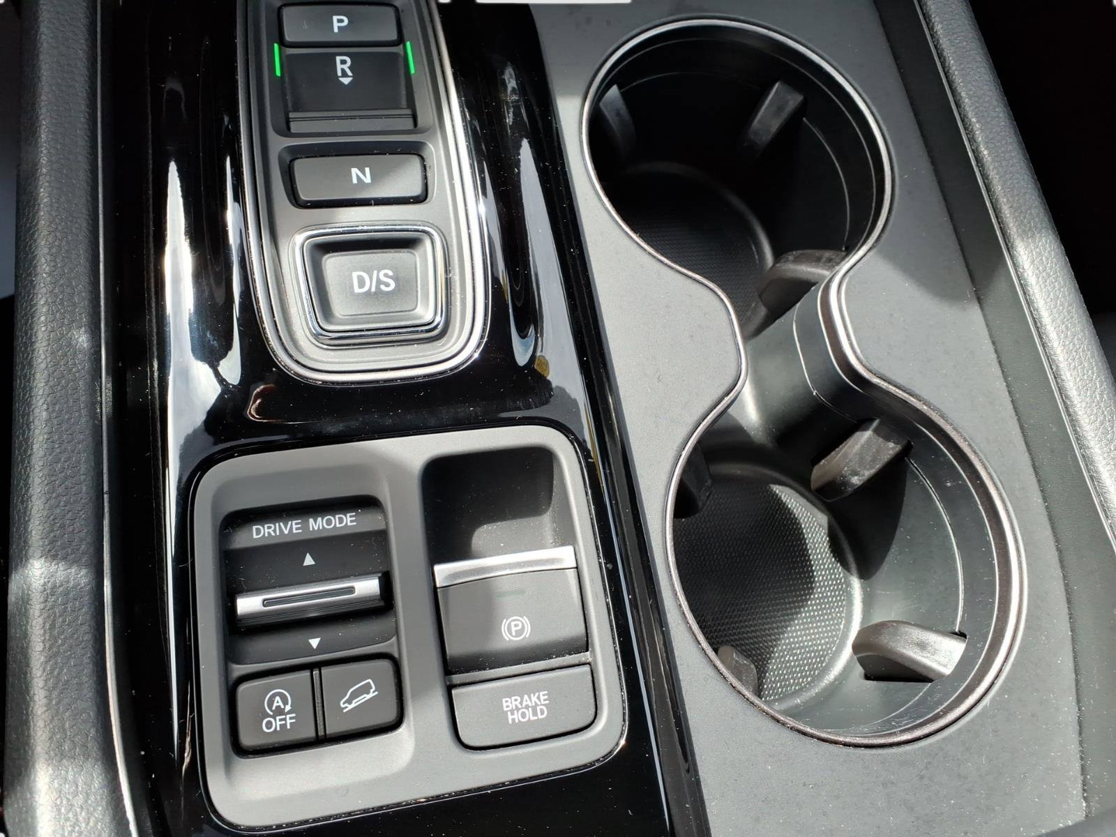 Used 2025 Honda Pilot TrailSport image 23