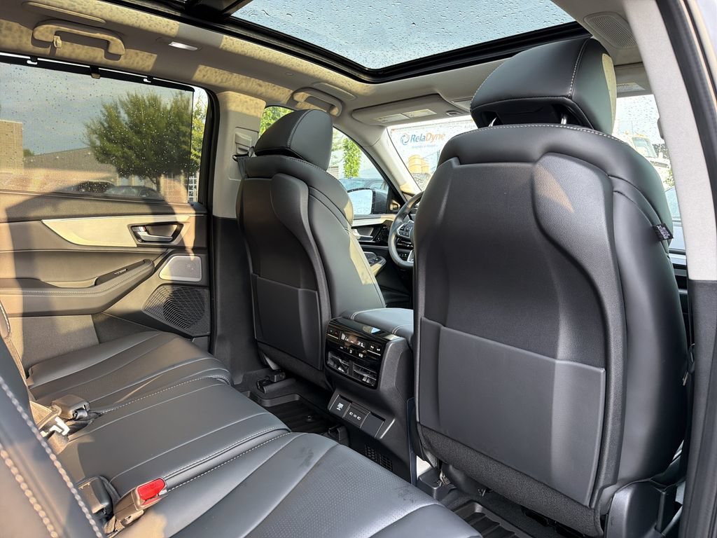 Used 2026 Acura MDX w/ Technology Package FWD image 16