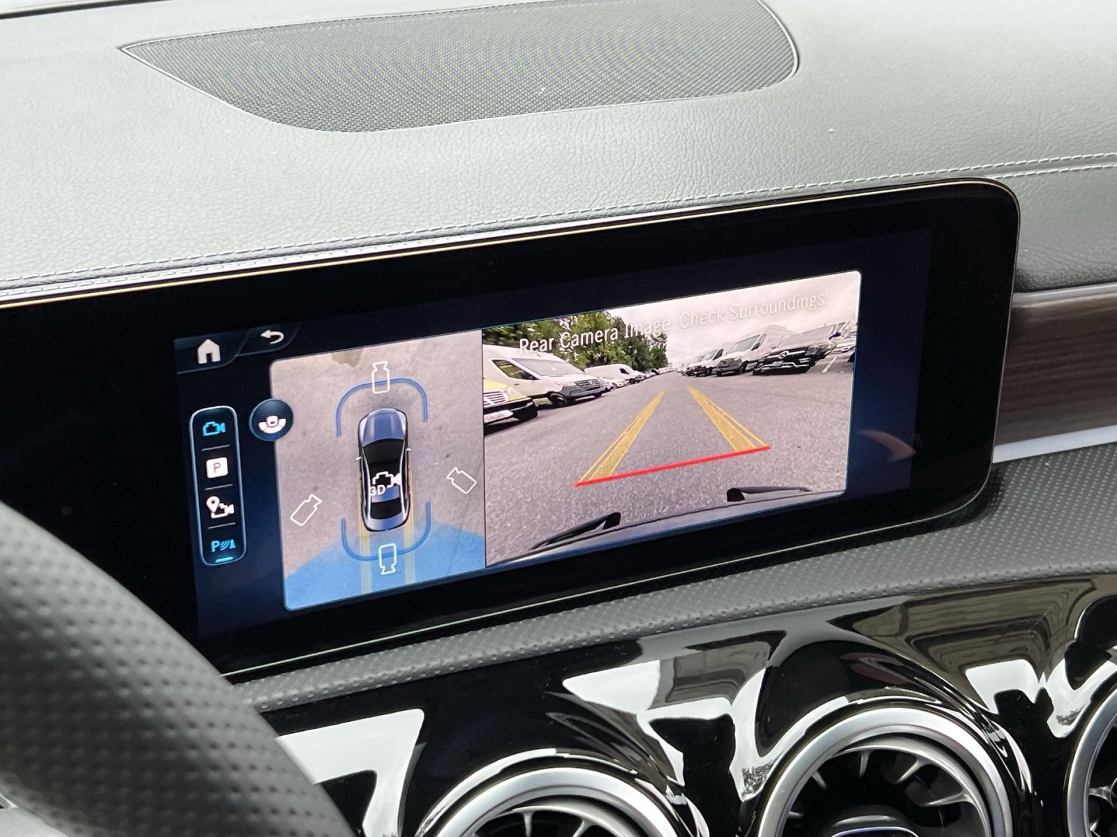 Certified 2025 Mercedes-Benz CLA 250 4MATIC image 17