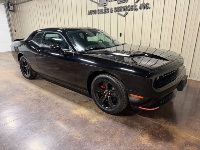 Used 2021 Dodge Challenger SXT image 6