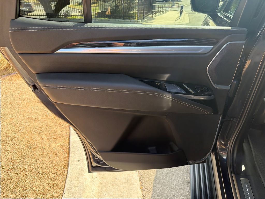 Certified 2025 Cadillac Escalade Sport w/ LPO, Floor Liner Package AWD/4WD image 37
