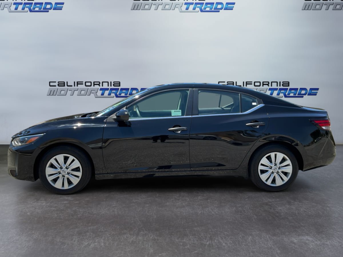 Used 2025 Nissan Sentra S FWD image 8