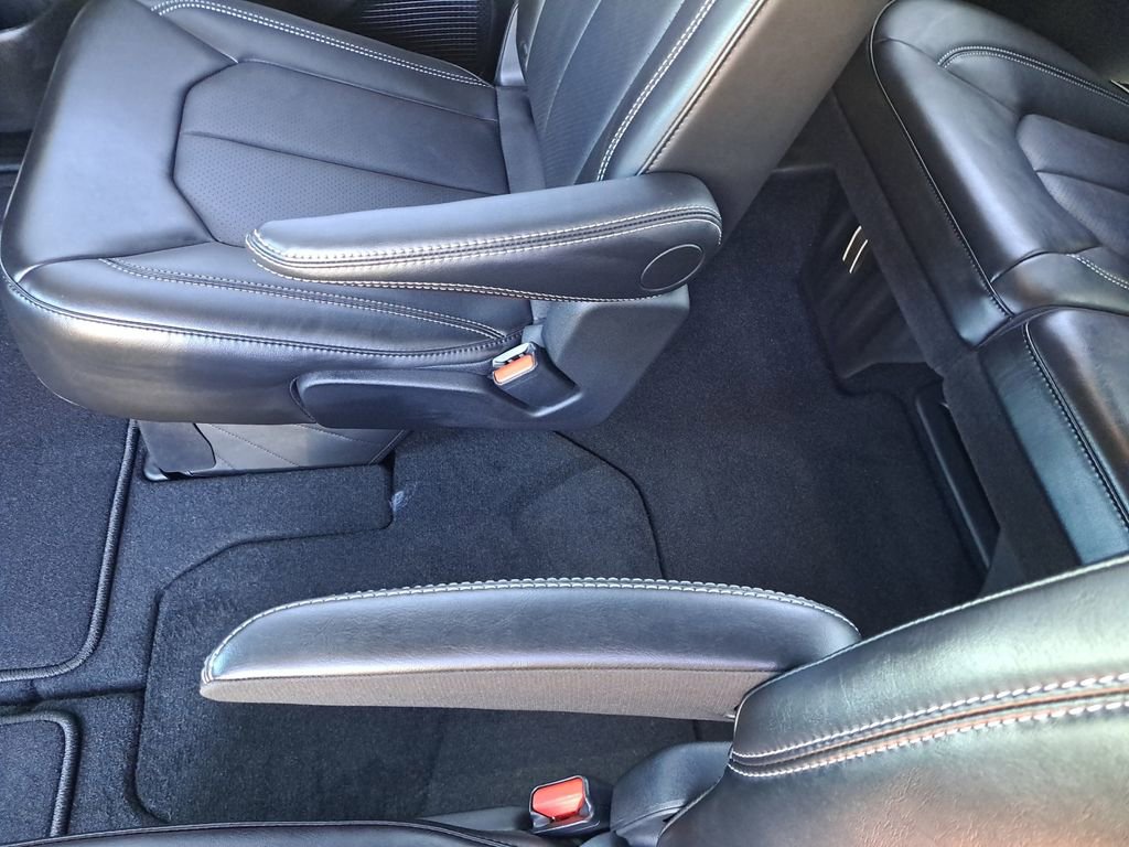 New 2026 Chrysler Pacifica Select w/ S Appearance Package FWD image 10