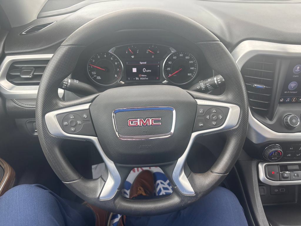 Used 2023 GMC Acadia SLE w/ Driver Convenience Package FWD image 19