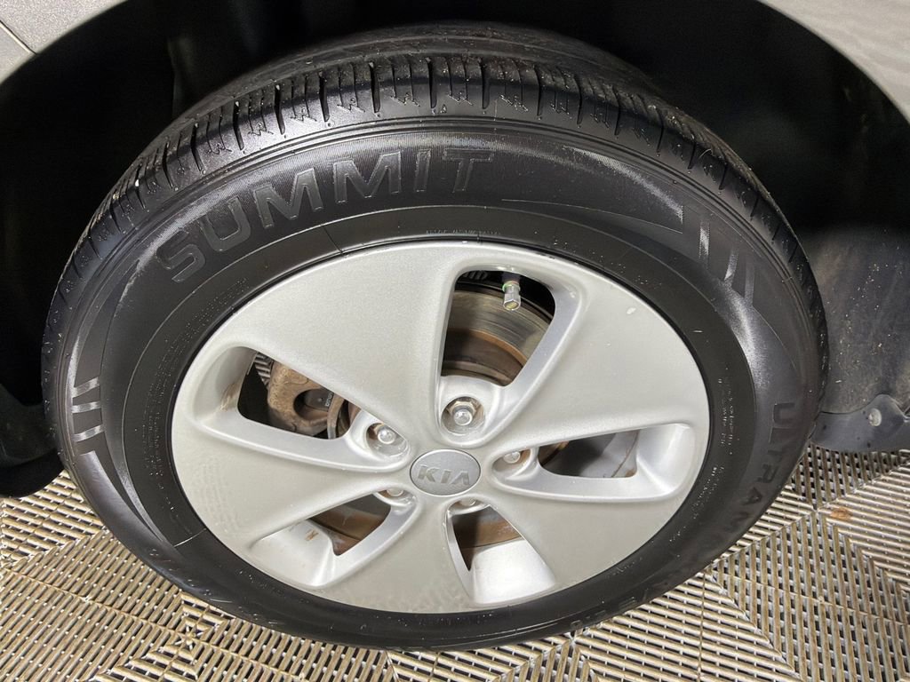 Used 2016 Kia Soul image 17