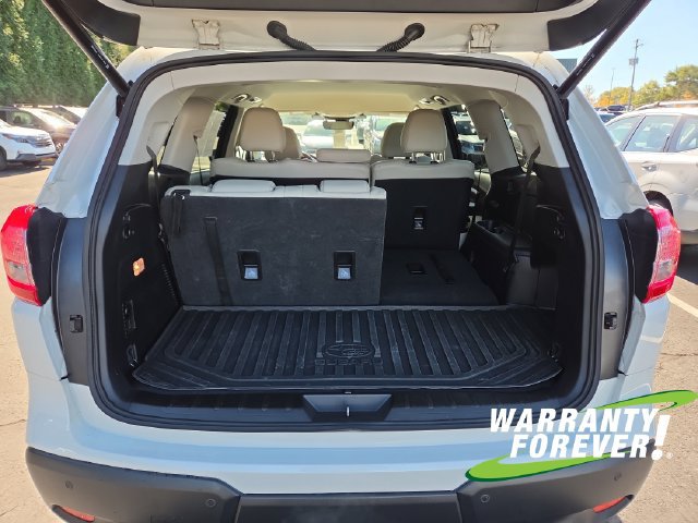 Used 2024 Subaru Ascent Premium w/ Convenience Package AWD/4WD image 17