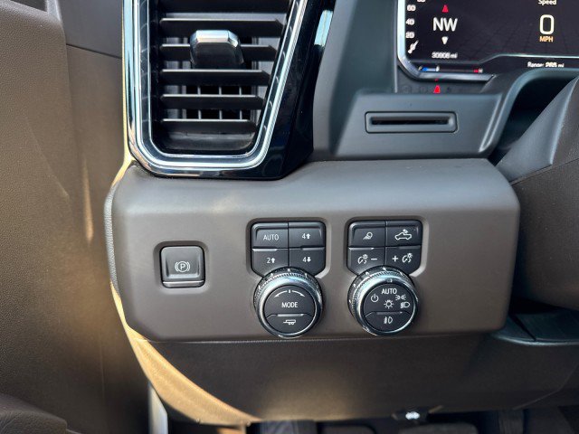 Used 2024 GMC Sierra 1500 Denali AWD/4WD image 24