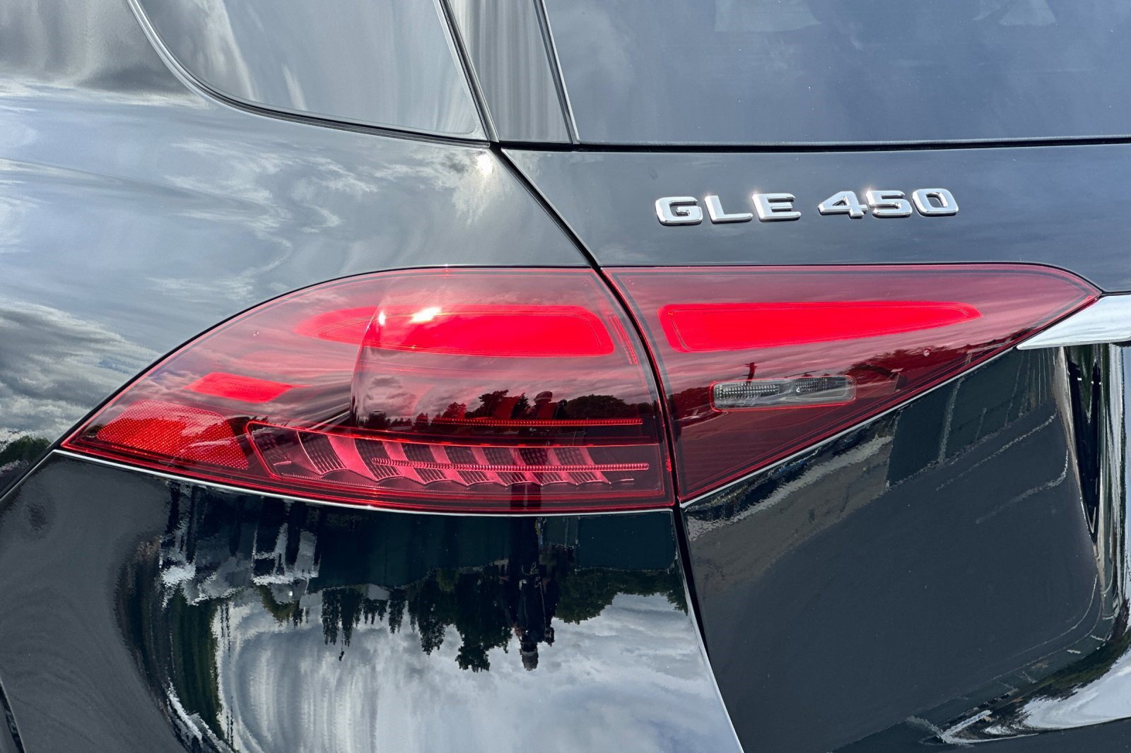 New 2026 Mercedes-Benz GLE 450 4MATIC image 13