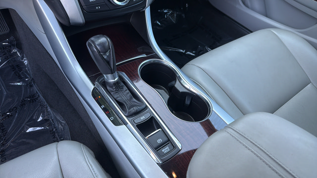 Used 2016 Acura TLX FWD image 21
