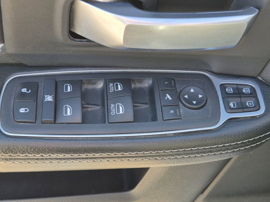 Used 2024 RAM 3500 Big Horn image 8