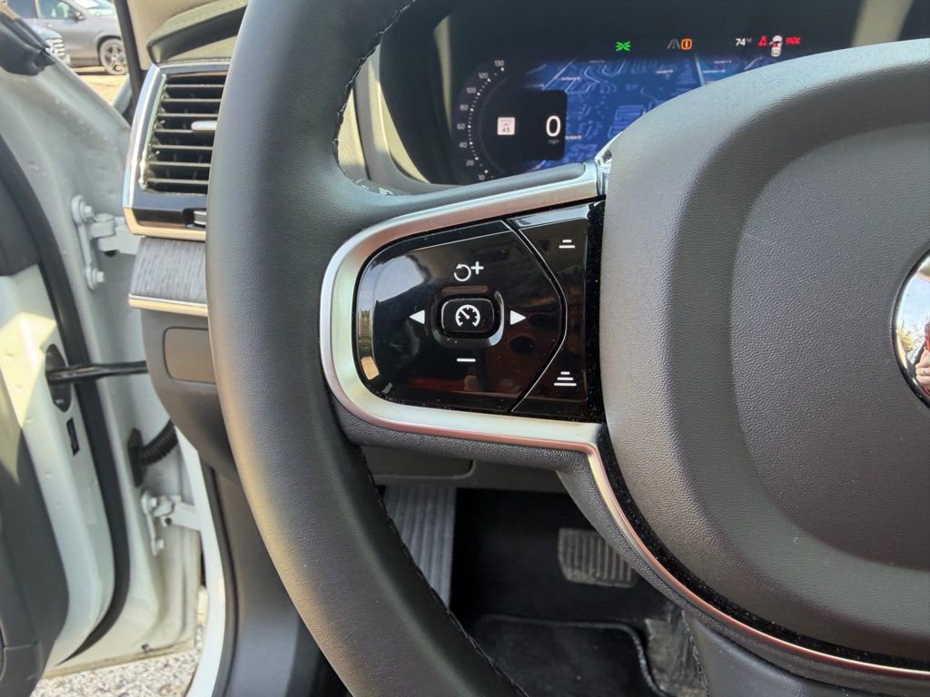 Used 2024 Volvo XC90 T8 Ultimate w/ Lounge Package image 24
