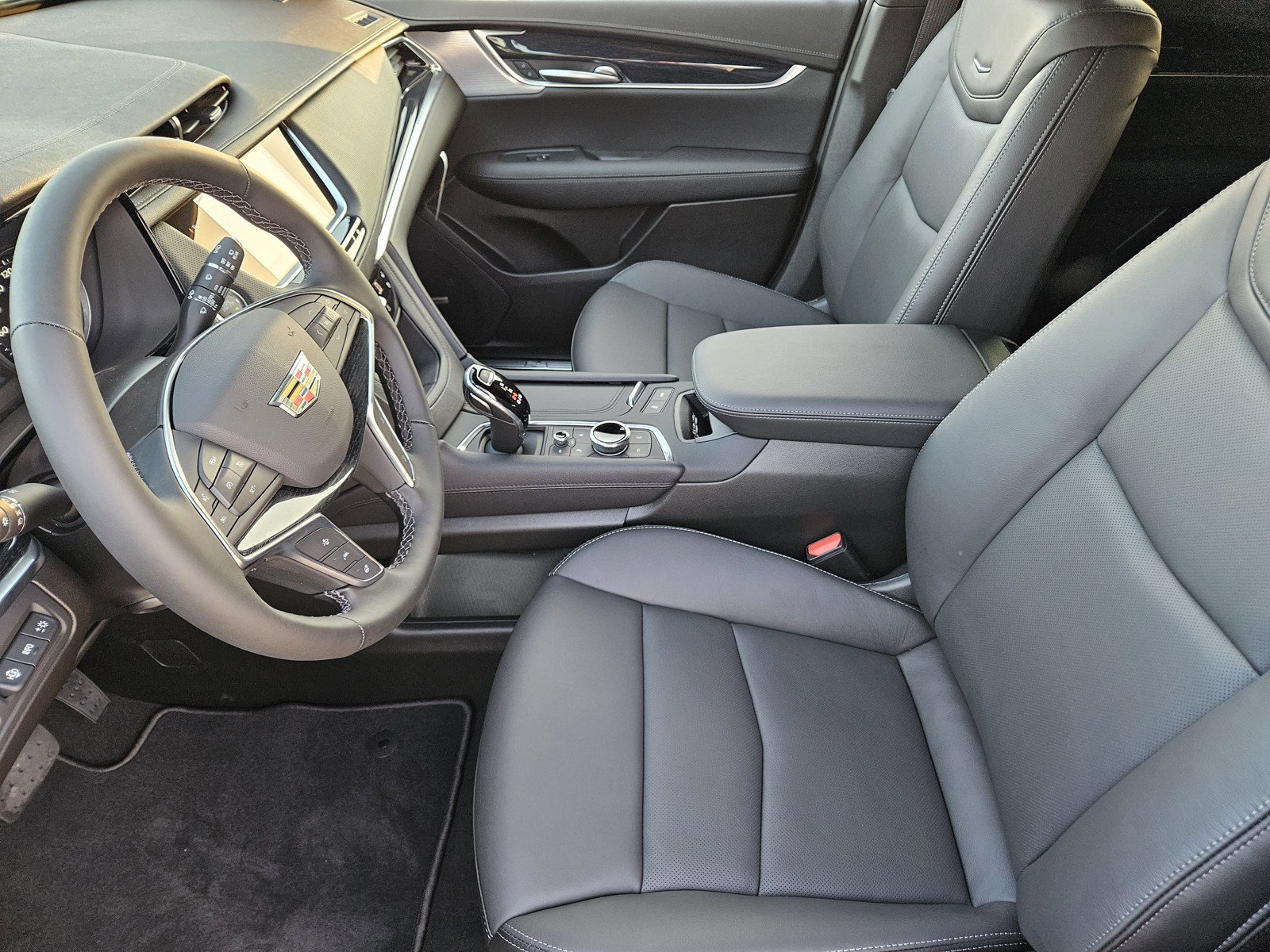New 2026 Cadillac XT5 Premium Luxury w/ Driver Assist Package FWD image 8
