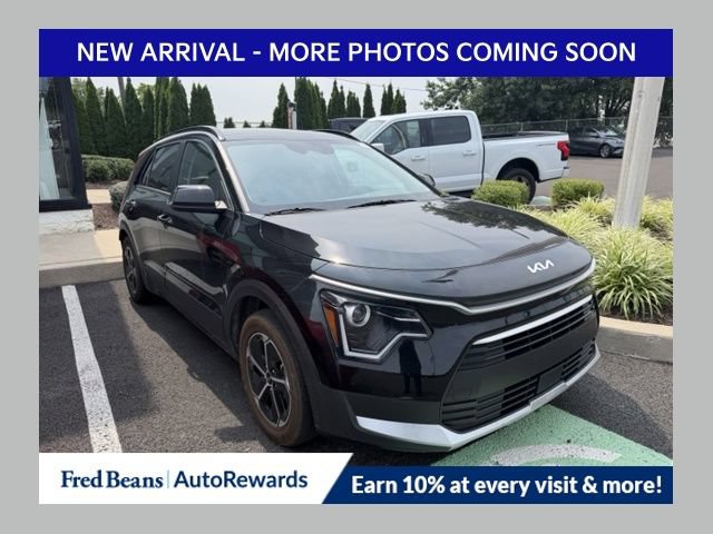 Used 2023 Kia Niro EX w/ EX Cold Weather Package FWD video 1