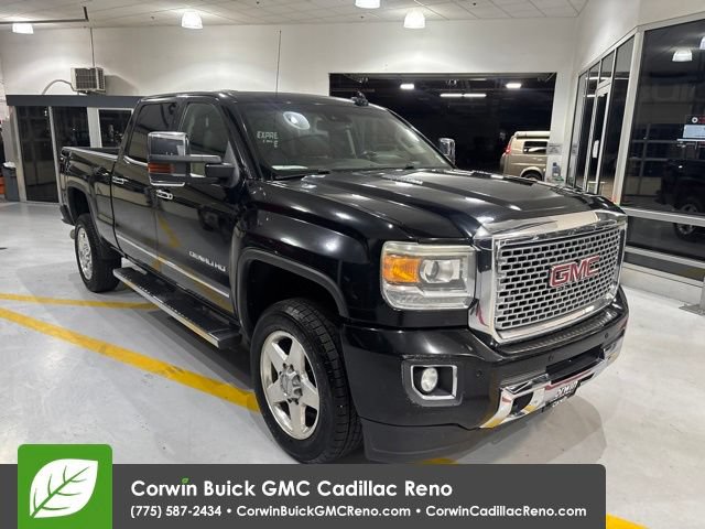 Certified 2015 GMC Sierra 2500 Denali w/ Duramax Plus Package AWD/4WD image 4