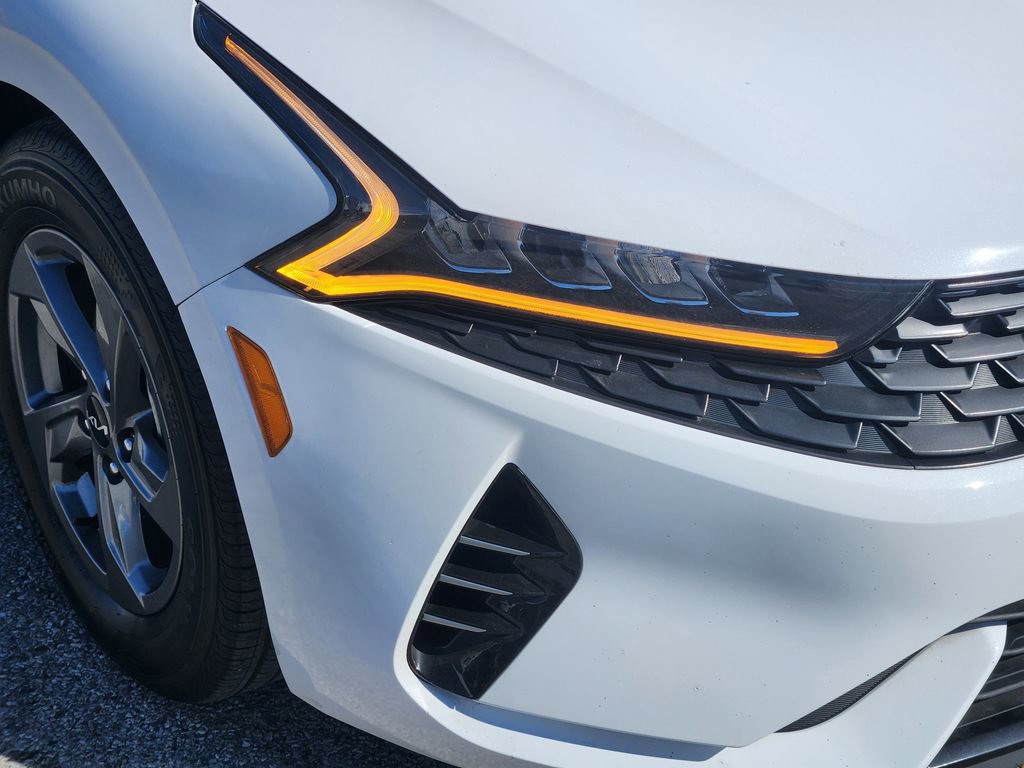 Used 2023 Kia K5 LXS image 9