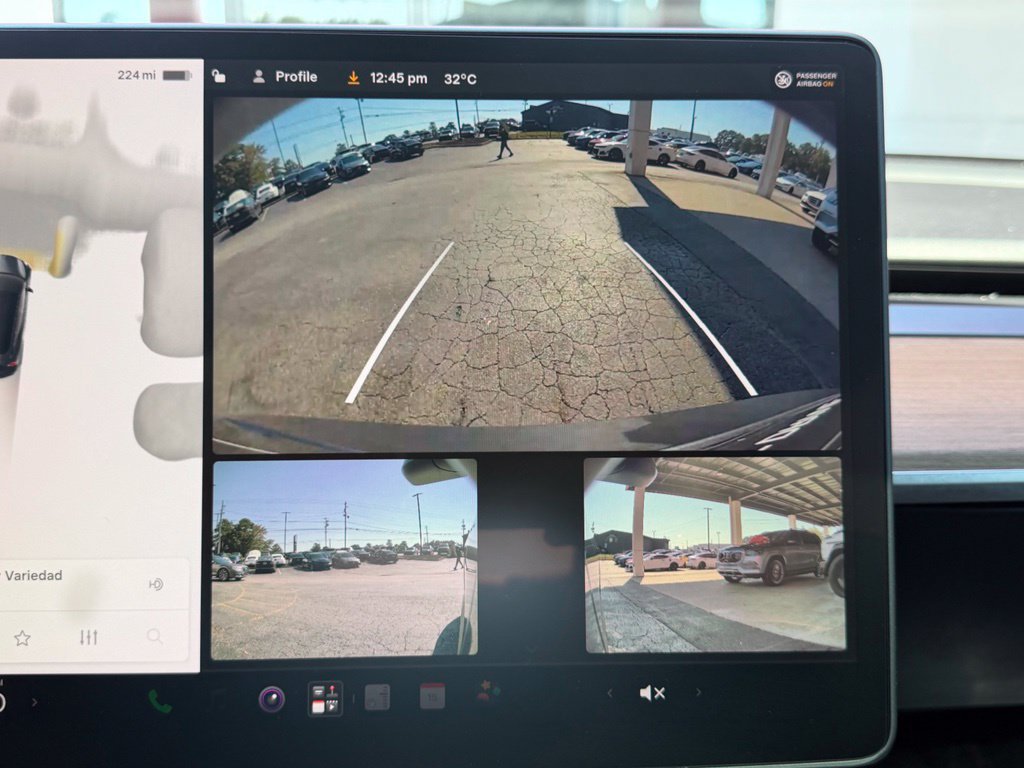 Used 2023 Tesla Model 3 Standard Range RWD image 26