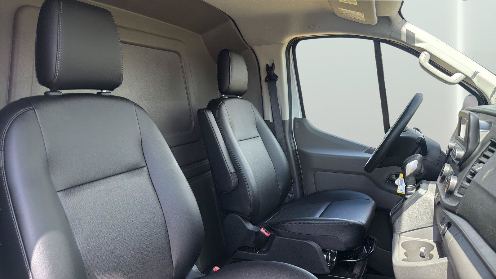 New 2025 Ford Transit 250 Low Roof RWD image 13