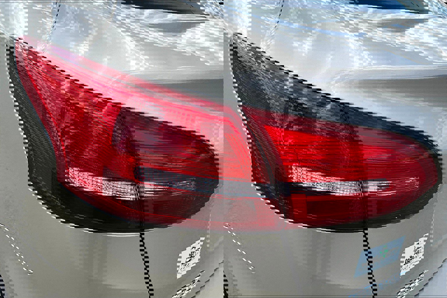 Used 2018 Ford Focus SE image 28