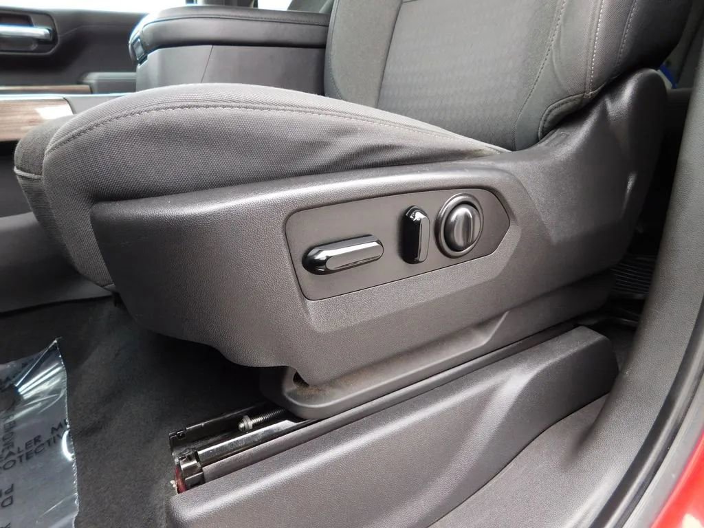 Used 2021 Chevrolet Silverado 1500 RST image 17