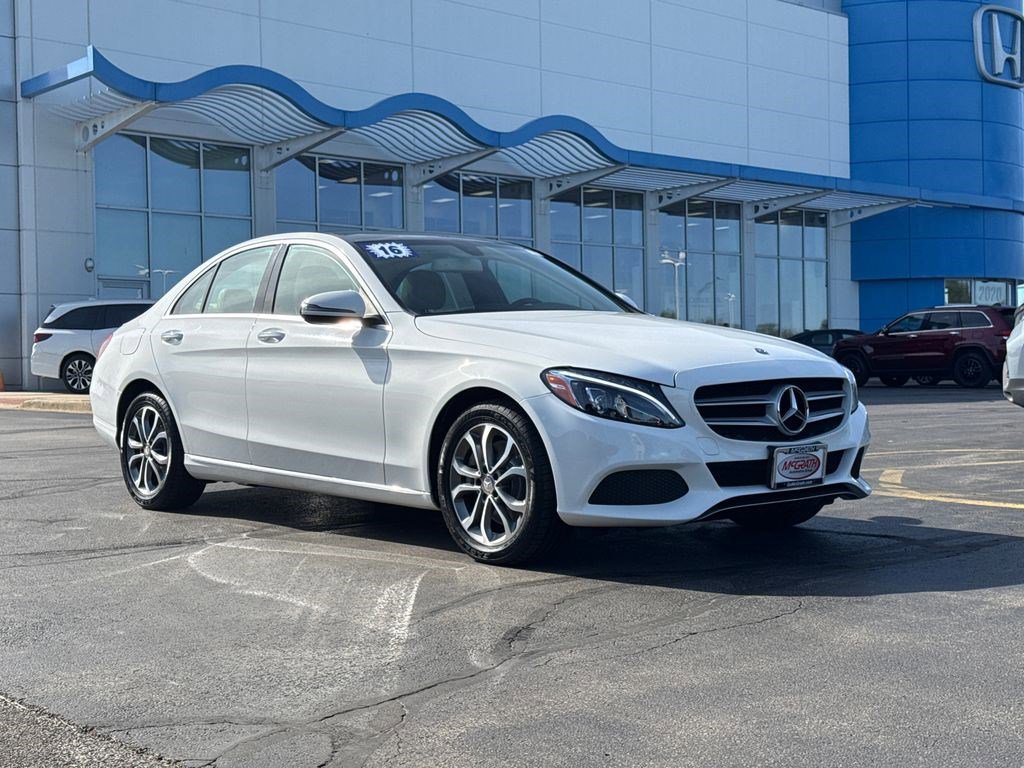 Used 2016 Mercedes-Benz C 300 4MATIC Sedan image 3