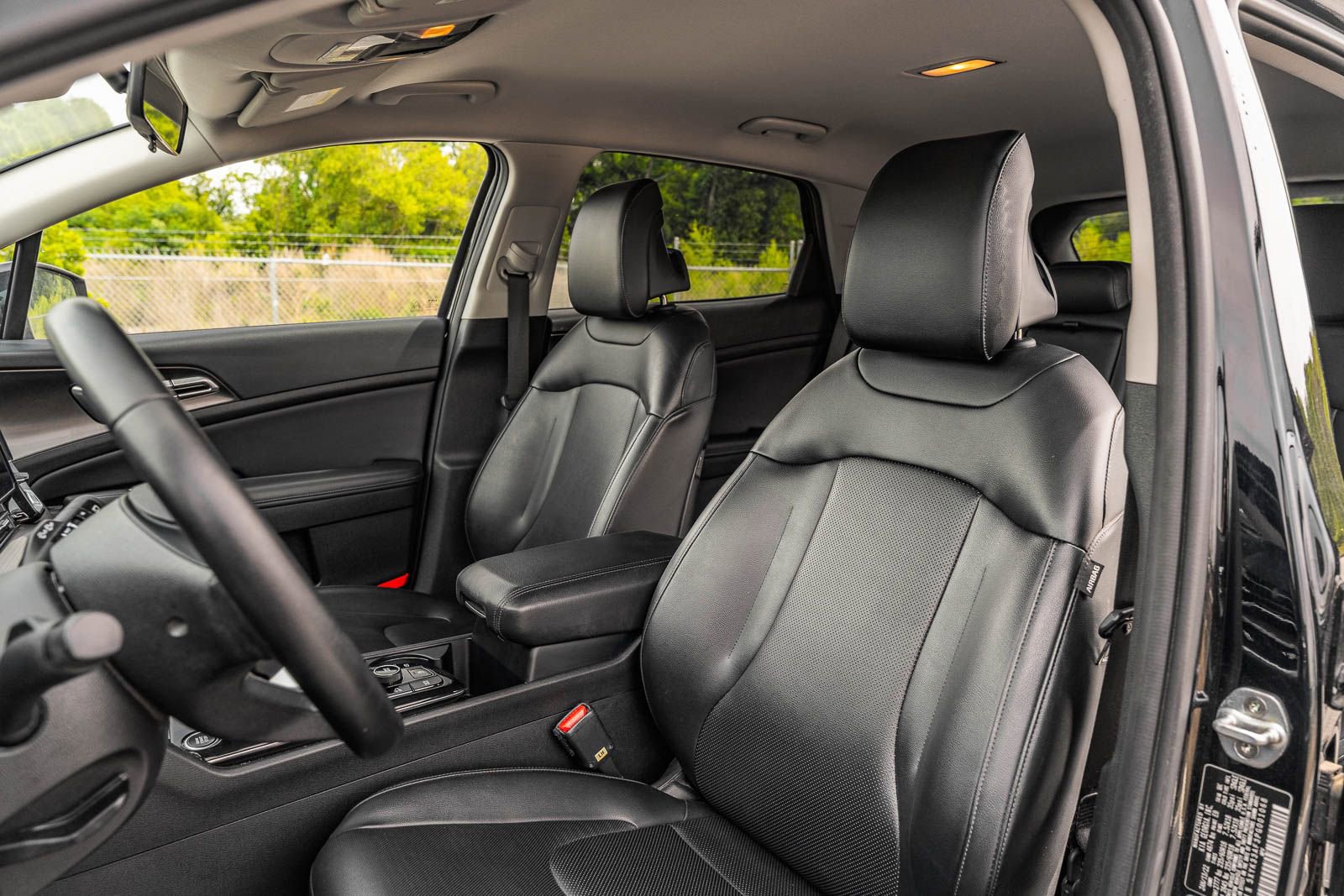 Used 2023 Kia Sportage EX FWD image 19