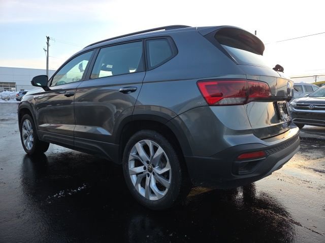 Used 2023 Volkswagen Taos S image 5