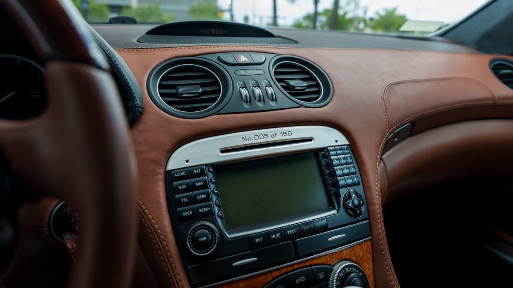 Used 2007 Mercedes-Benz SL 550 image 18