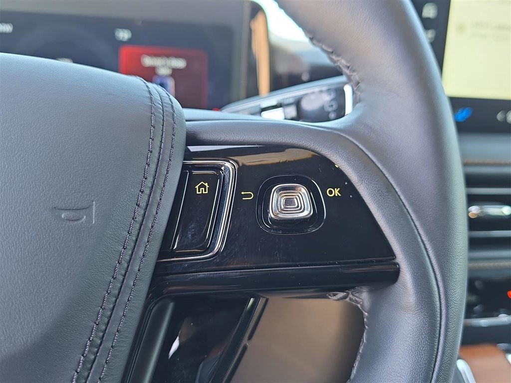 New 2025 Lincoln Aviator Black Label image 24