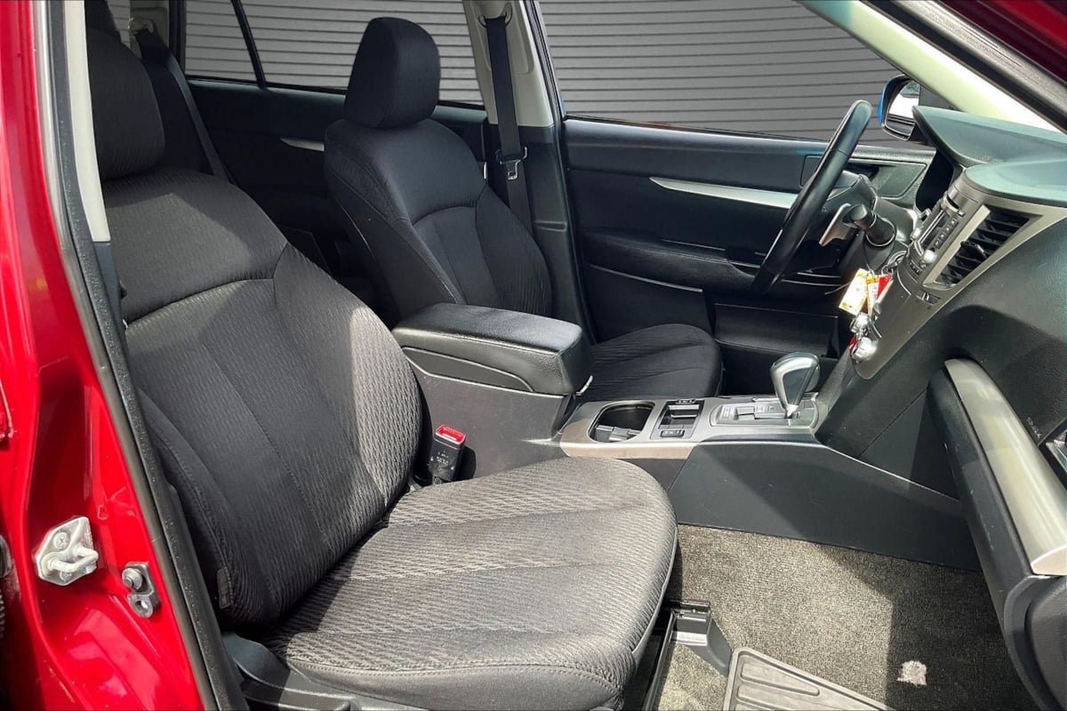 Used 2012 Subaru Outback 2.5i Premium AWD/4WD image 28