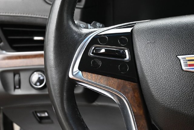 Used 2015 Cadillac Escalade Premium AWD/4WD image 30