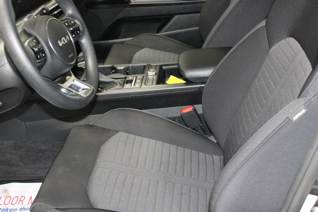 Used 2025 Kia K5 LXS image 14