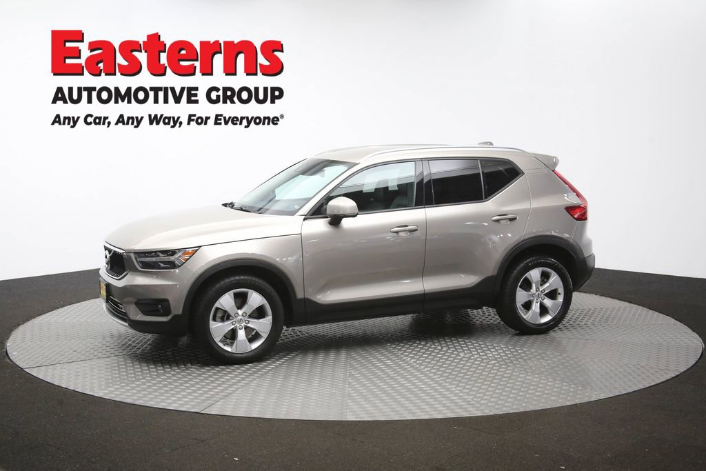 Used 2022 Volvo XC40 T4 Momentum FWD image 59