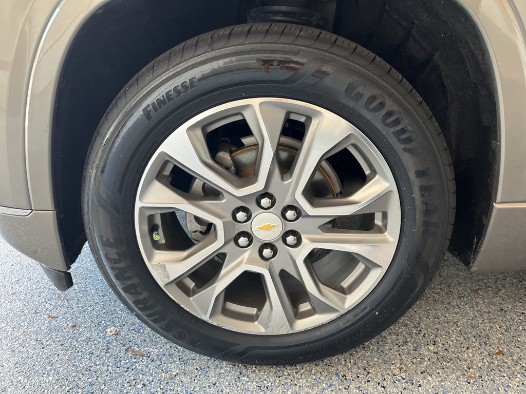Used 2019 Chevrolet Traverse Premier w/ Driver Confidence II Package image 33