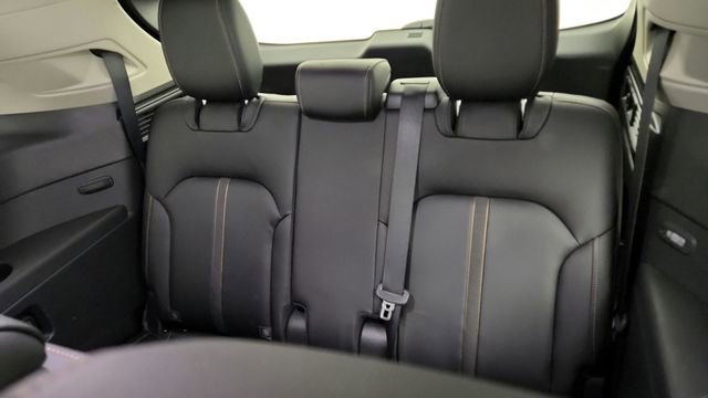 Used 2025 MAZDA CX-90 3.3 Turbo w/ Select Package image 17