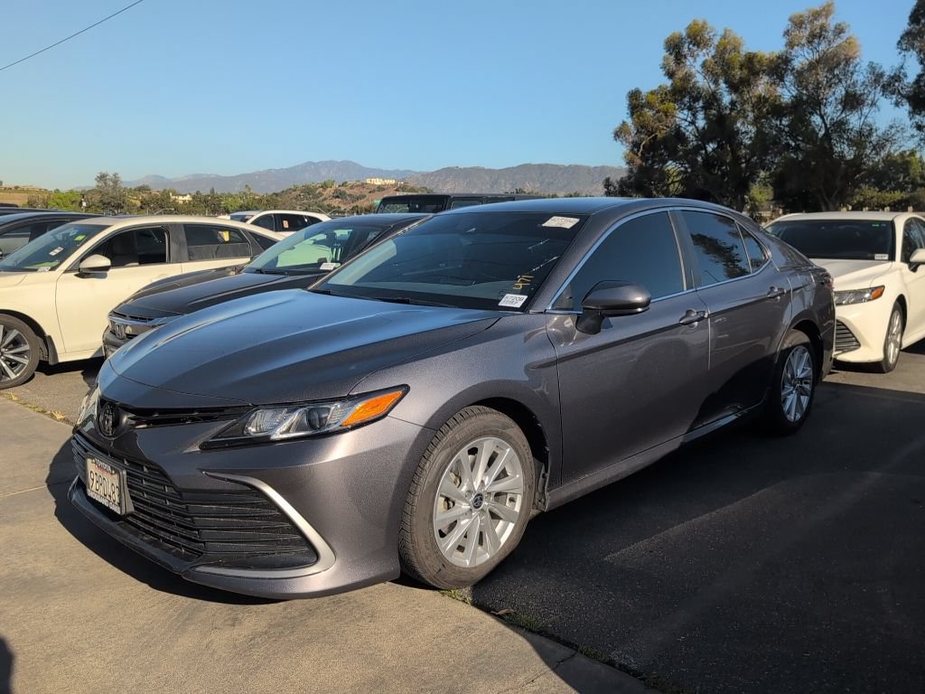 Used 2022 Toyota Camry LE w/ Carpet Mat Package (TMS)