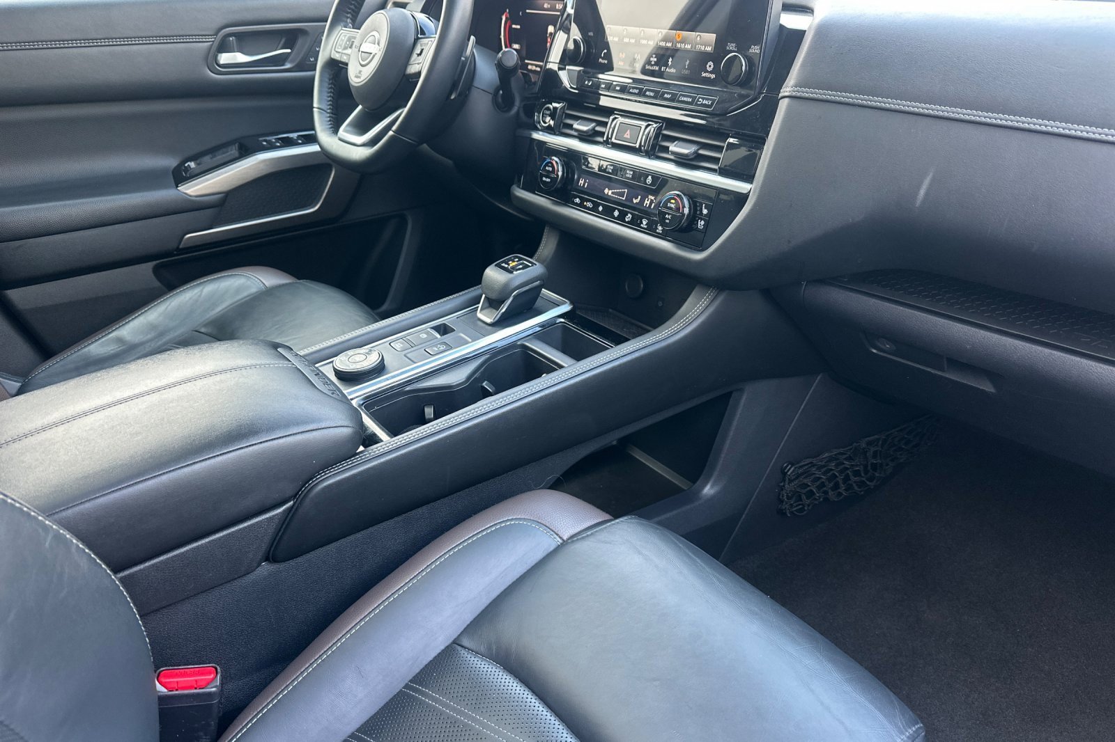 Used 2023 Nissan Pathfinder Platinum image 21