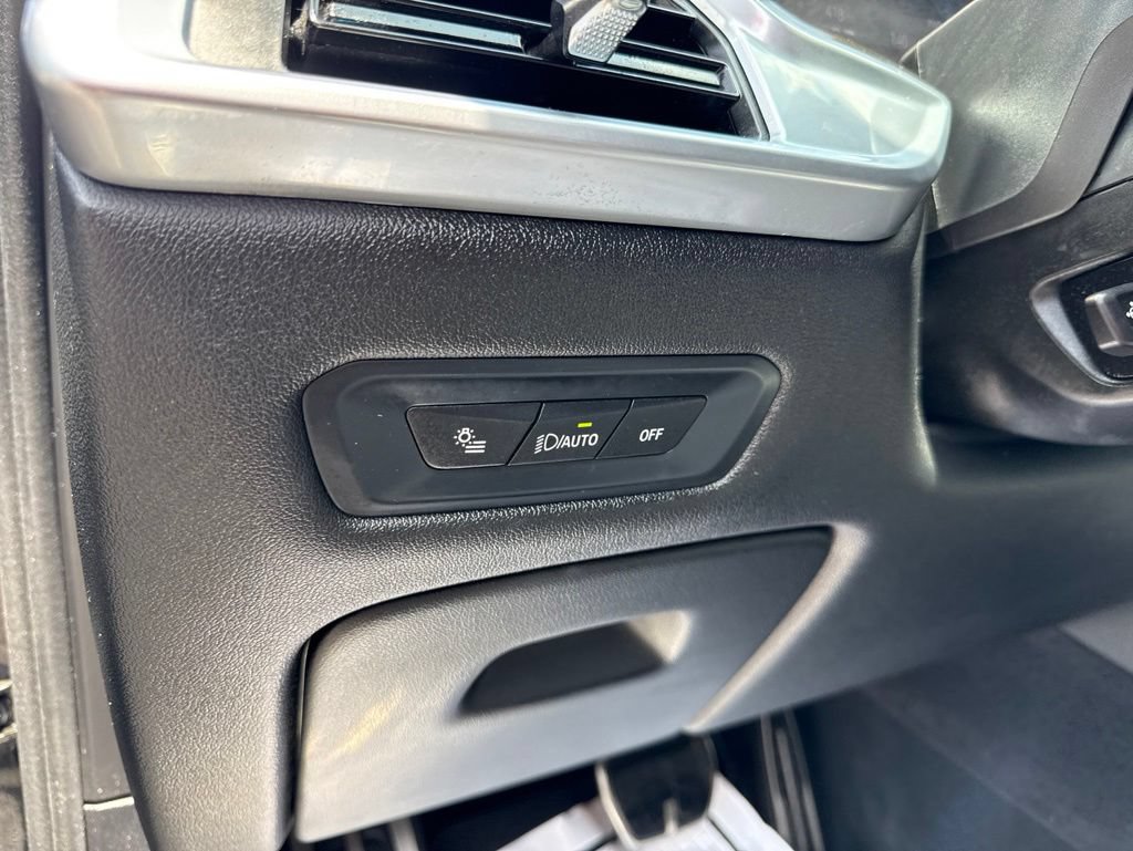 Used 2024 BMW X5 sDrive40i w/ M Sport Package RWD image 16