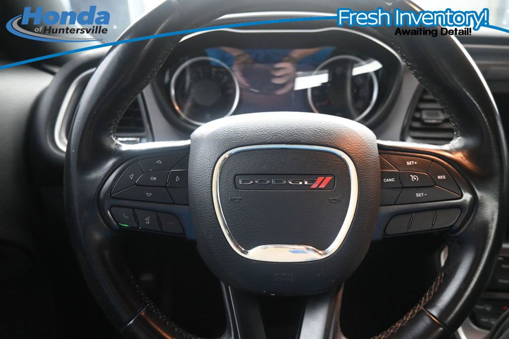 Used 2019 Dodge Challenger SXT RWD image 19