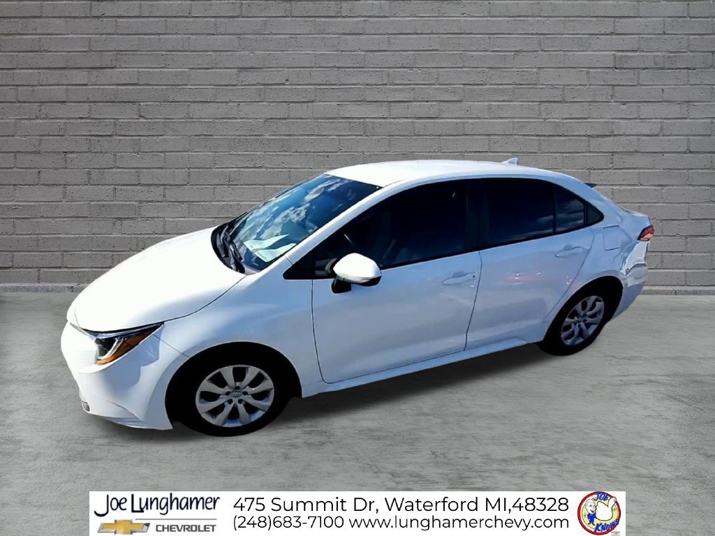 Used 2023 Toyota Corolla LE FWD image 4