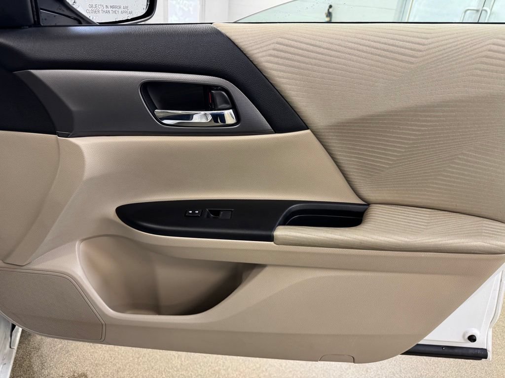 Used 2014 Honda Accord LX image 28
