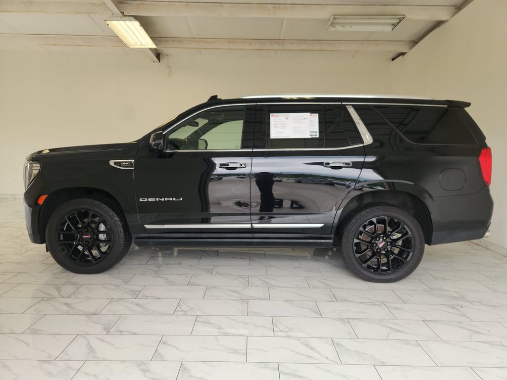 Used 2022 GMC Yukon Denali RWD image 4